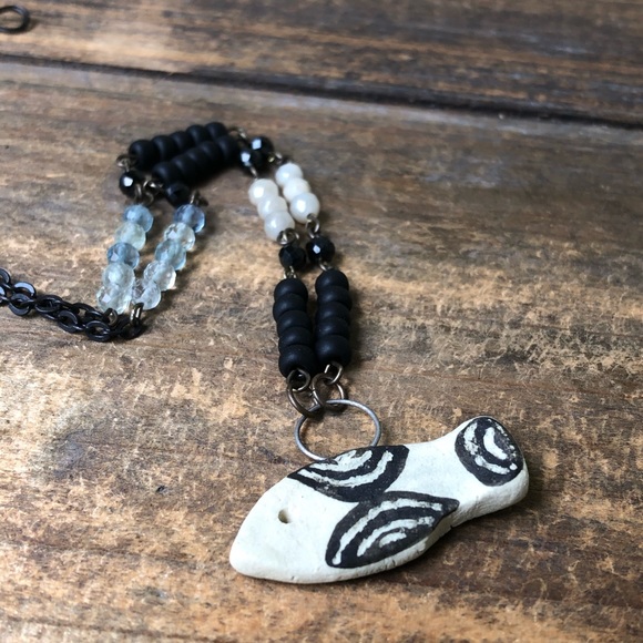 Fluorite Tribal Fish Gemstone Necklace - Picture 3 of 7